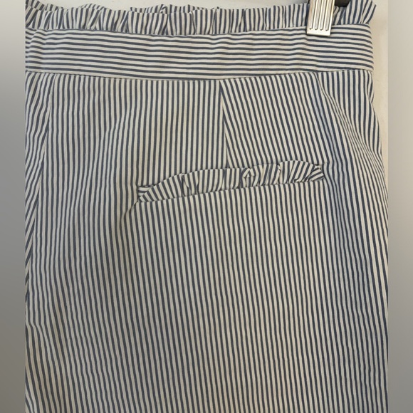 JCrew Pinstripe Ruffle Short - Picture 4 of 5